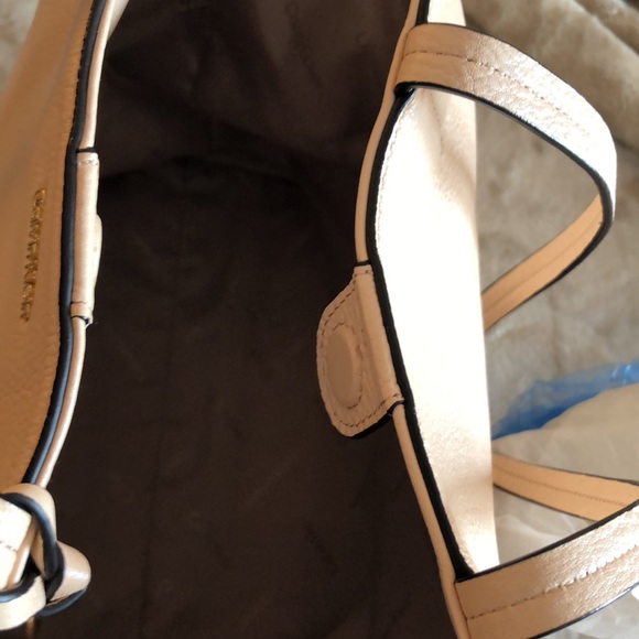 Purse - Picture 3 of 4